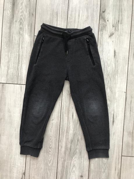 Teplaky, reserved,122