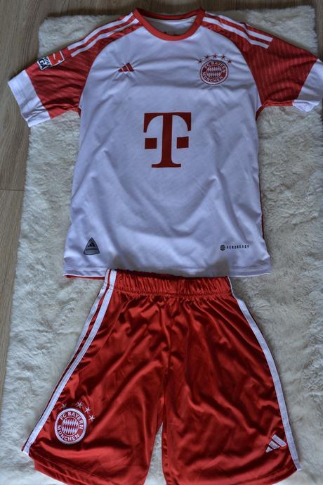 Futbalový dres musiala fc bayern mníchov, adidas,158