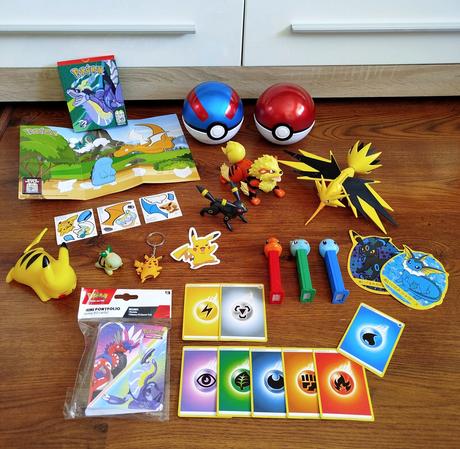 Balík hračiek pokémon,