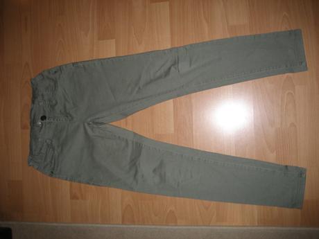 Pohodlné zelené rifle, c&a,176