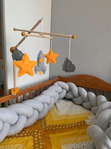 Kolotoč nad postieľku, 