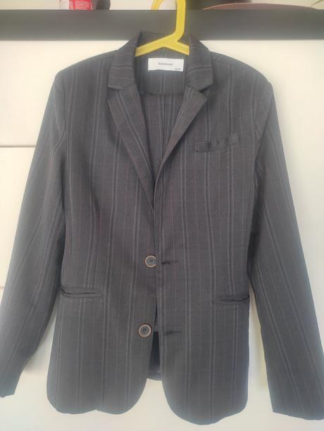 Chlapčensky oblek reserved, 152