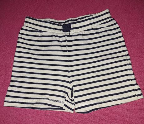 Šortky 110/116, lupilu,110