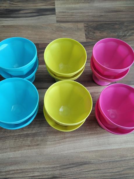 Plastové pohariky na zmrzlinu, 