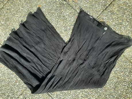 Čierna sukňa velk. 16/44., 44