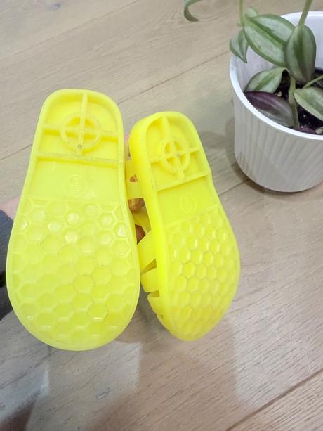 Gumené sandálky, f&f,25