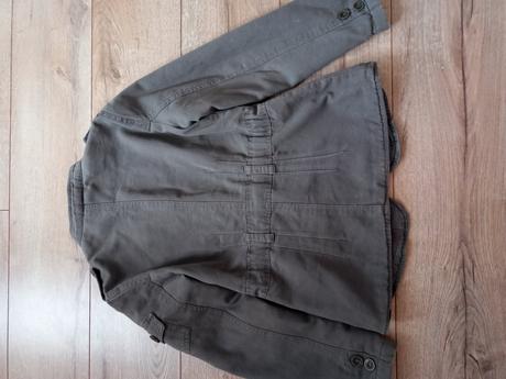 Prechodná bunda, 158