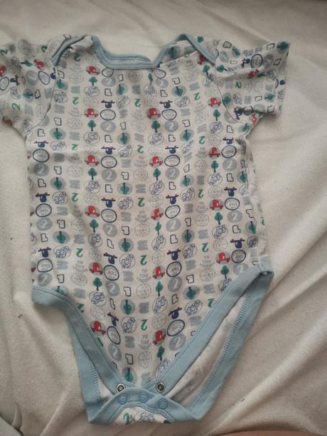 3 kusy body za 5 eur, 98