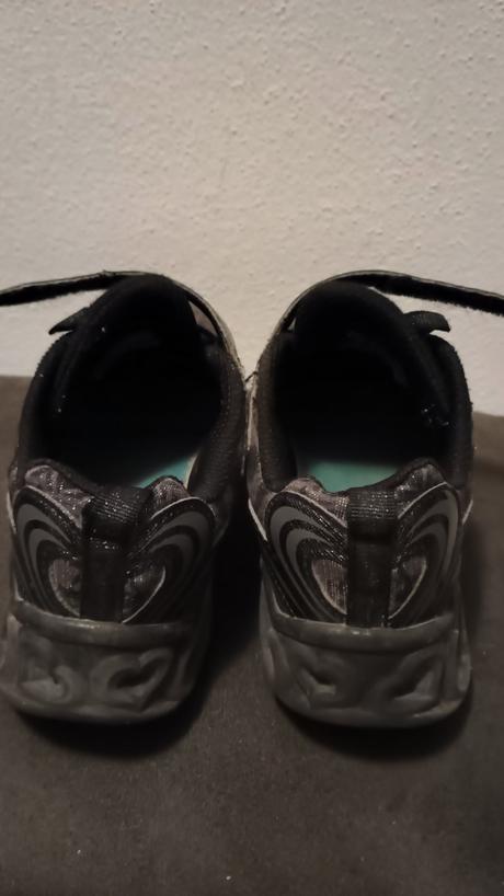 Čierne skechers topanky, skechers,32