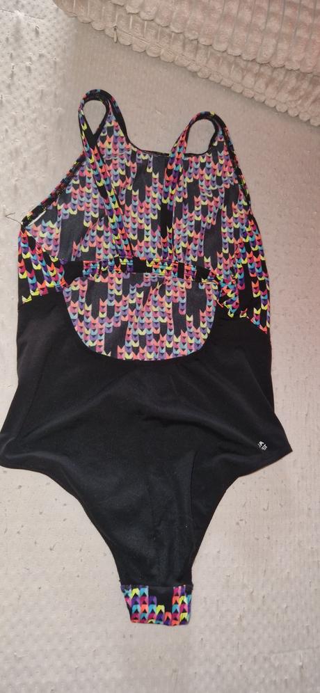 Plavky, decathlon,164