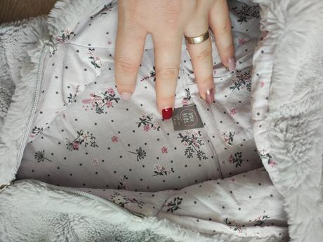 Kožušinova vesta, 128