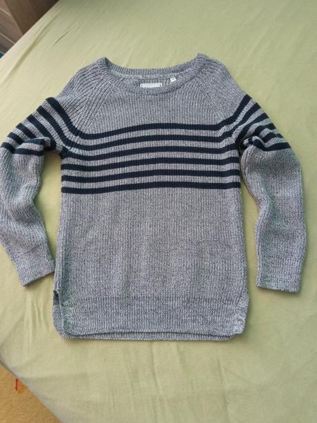 Nenosený sveter, c&a,128