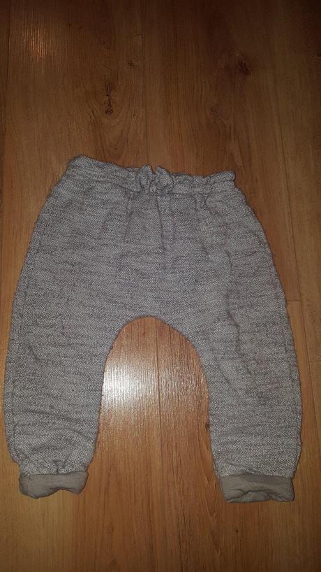 Sivé tepláčky, 86, f&f,86