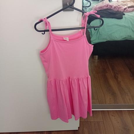 Dievčenské šaty, 128