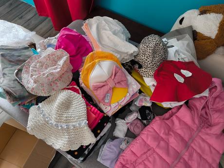 Balík oblečenia pre dievča veľkosť 122/128, 122–134