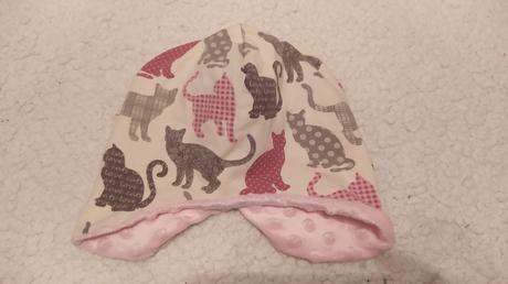 Mačičkova čiapka obojstranná, 104