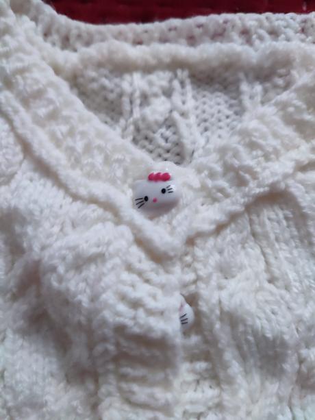 Svetrík s gombikmi hello kitty, 116