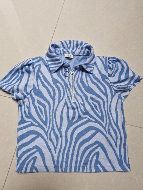 Dva pulovriky, reserved,134