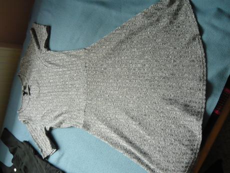 Balík dámskeho oblečenia, s