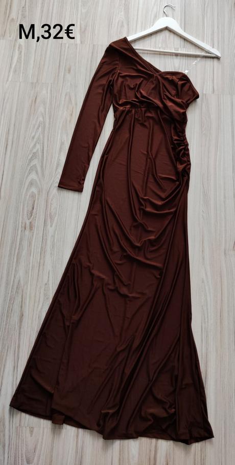 Spoločenské šaty, m