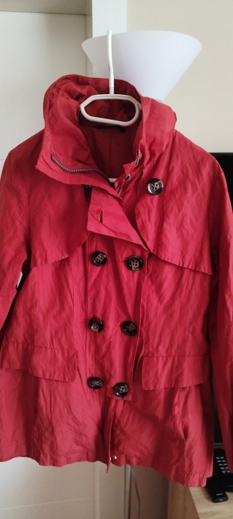 Prechodný kabát, 38