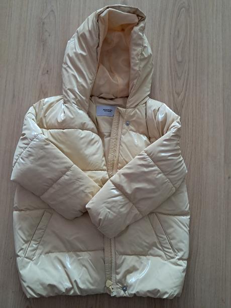 Dievcenska vetrovka, reserved,116