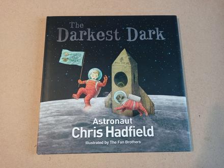 Chris hadfield - the darkest dark hb, 