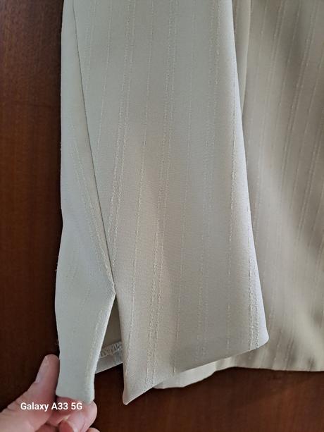 Zelenkastý nohavicový kostým č.cca 42/44, 42