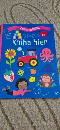 Kniha hier,