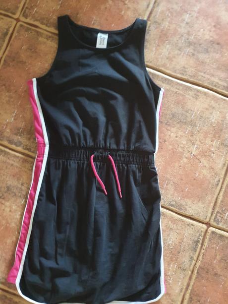 Športové letné šaty, 146