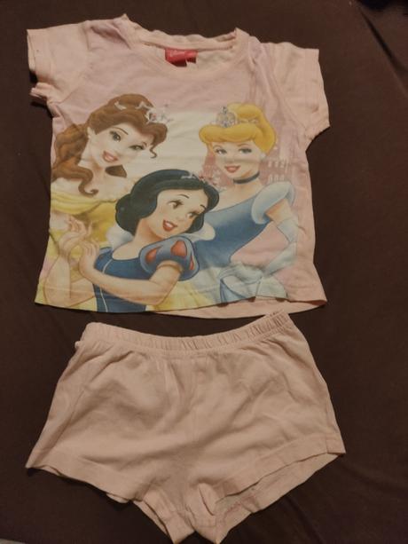 Krátke pyžamo, disney,104
