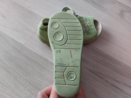 Papucky do skolky, befado,25