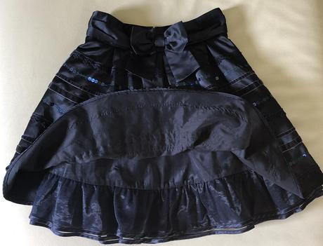 122 next tricko+sukna s maslou,7 r., next,122