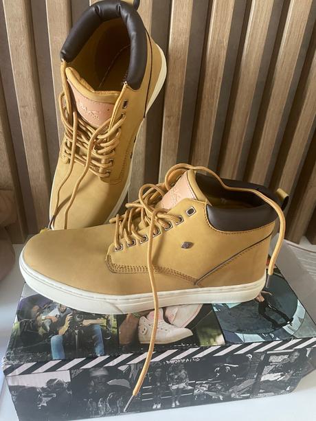 Tenisky, topanky bk nové, 44