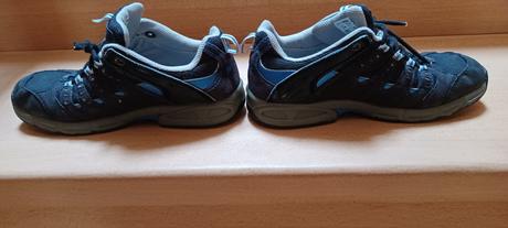 Topánky na dvor, 36