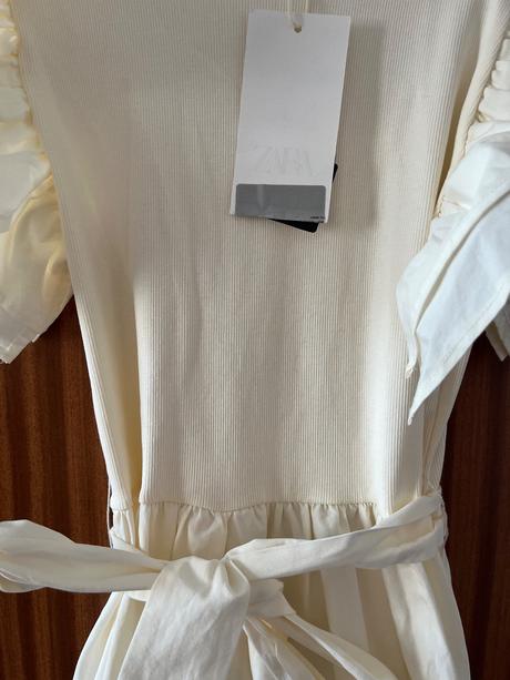 Kombinované šaty s volánmi, zara,m