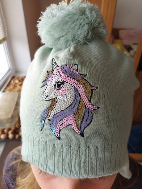 Teplučká zimná čiapka s brmbolcom, veľkosť 134 cm, h&m,134