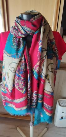 Úžasný šál,