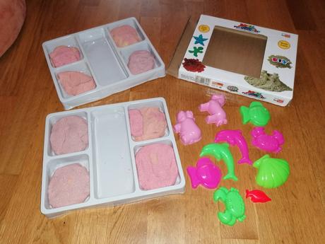 2x sada tekutý piesok s formičkami, 