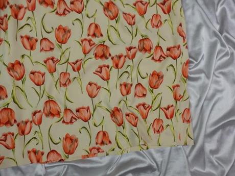 Kvalitná elegantná sukňa, 48