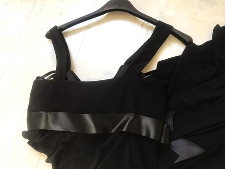 Spoločenské šaty na ramienka, s