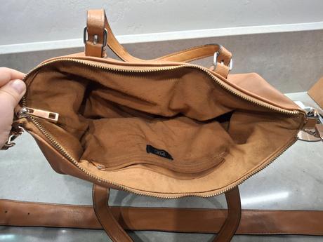 Darujem kabelku, f&f