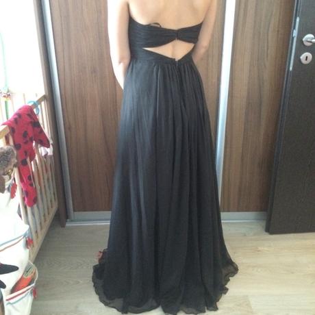 Dlhe spolocenske saty, 38