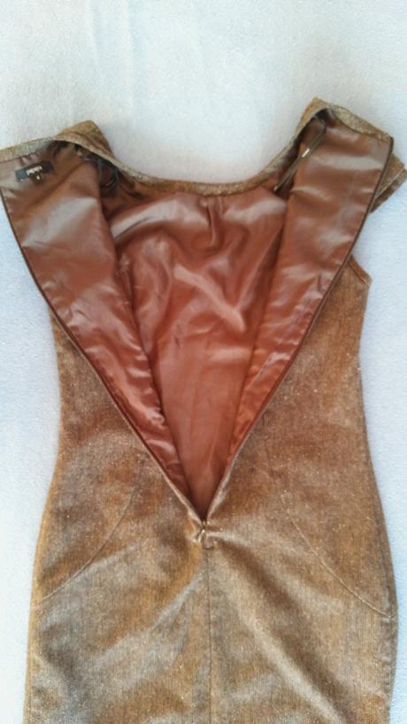 Zb teplejšie , hrubšie šaty (aj výmena), xs