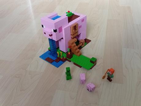 21170 lego minecraft prasací domček, 