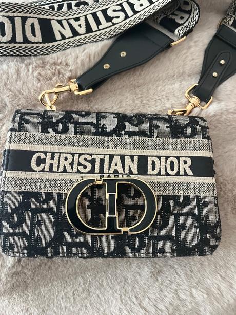 Krásna štílová kabelka, 