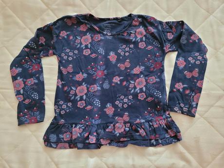 Kvietkované tričko, c&a,140