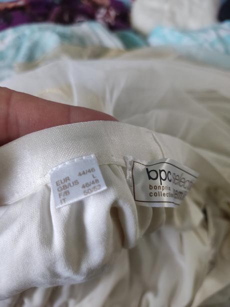 Tylova krémová sukňa so zlatými odleskami, bonprix,46