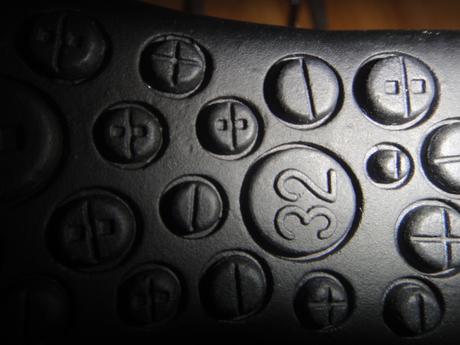 Nenosené topanočky, 32