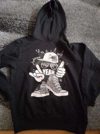 Mam na predaj mikinu, 164